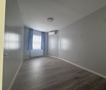 2 Bed Flat, High Road, N15 - Photo 1