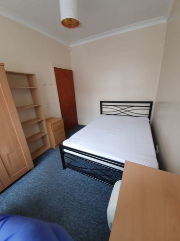 10 TEIGNMOUTH ROAD - Photo 3