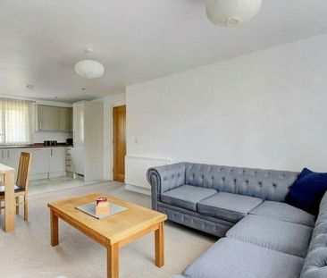 2 Bed Flat, Durward St, E1 - Photo 1