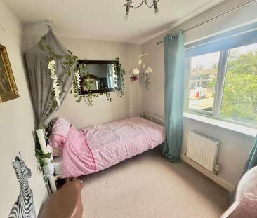 4 bedroom detached house to rent - Photo 3