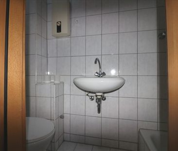 ++ STADTWOHNEN – 2 Zimmer, 2. Etage, Altbau-Whg., nahe Klinikum und... - Foto 5