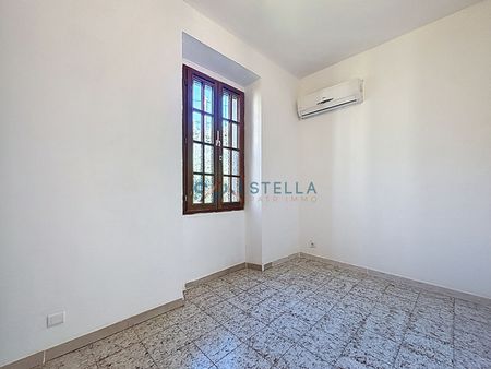 T3 de 70 m² en plein coeur du village, avec jardin et terrasse, - Photo 5