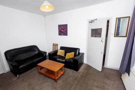 4 bedroom house to rent - Photo 3