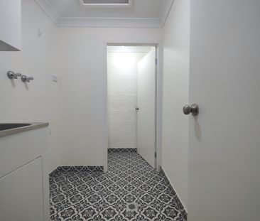 Three bedroom home - Photo 6