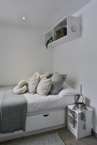 1 bedroom in a flat share to rent - Photo 5