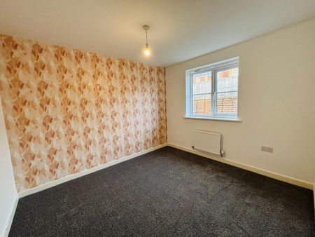 5 bedroom detached house to rent - Photo 3