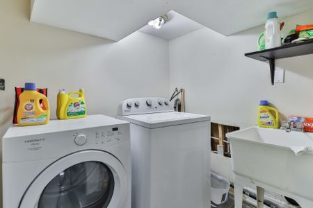 For Lease - 262 Poyntz Avenue Unit# Upper, Toronto, Ontario - Photo 5