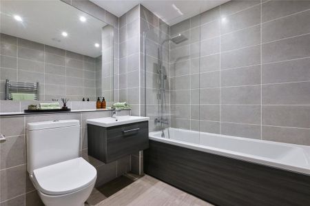 3 bedroom apartment to rent - Photo 5