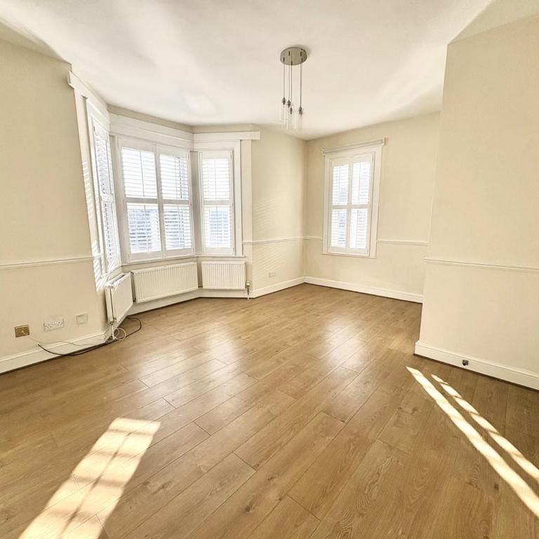 2 bedroom maisonette to rent - Photo 1