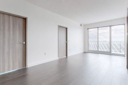 For Lease - 95 McMahon Drive Unit# 2802, Toronto, Ontario - Photo 3