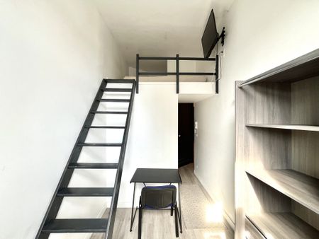 Location Appartement 11 pièces 253m² ROUBAIX 59100 - Photo 4