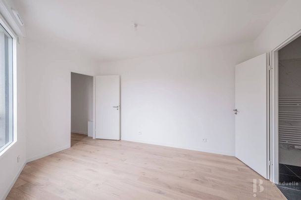 Rental Apartment Suresnes - Photo 1