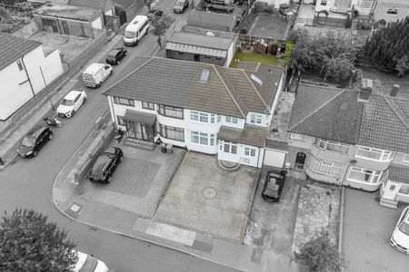 Langland Crescent, Stanmore, HA7 - Photo 4