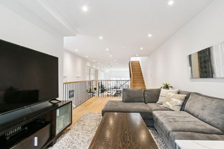 For Lease - 1040 Enola Avenue, Mississauga, Ontario - Photo 5