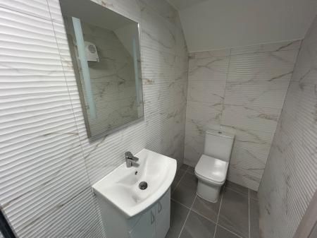 High Street, Staffordshire, Burton upon Trent, DE14 - Photo 5