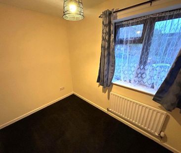 4 bedroom detached house to rent - Photo 4