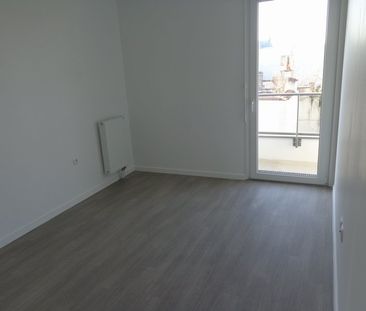 Location Appartement 2 pièces 45m² REIMS 51100 - Photo 4