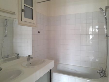 Location Appartement 2 pièces 60m² ANNECY 74000 - Photo 5