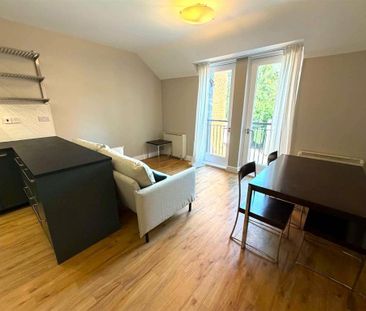 2 bedroom apartment to rent - Photo 4