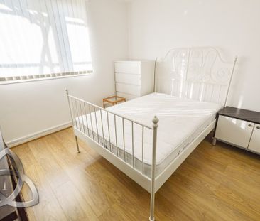 Lords View, St. Johns Wood Road, London, NW8 7HL - Photo 4