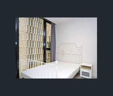 Furnished One Bedroom One Bathroom - Photo 4