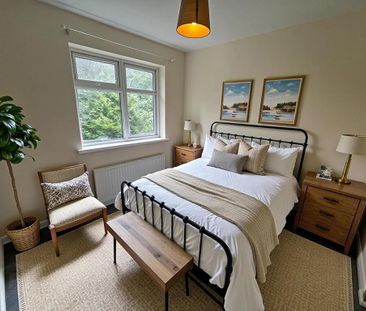 16 Glenburn Manor, Dunmurry, Belfast, BT17 9DX - Photo 2
