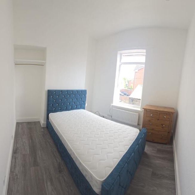 Lacey Street, Widnes, Cheshire, WA8 - Photo 1