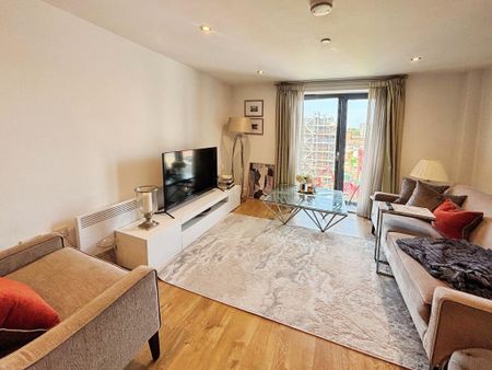 1 bedroom flat to rent - Photo 2