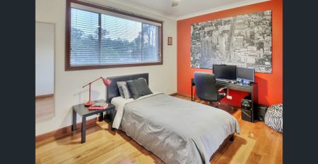 Exquisite 5-Bedroom, 3-Bathroom Home in the Heart of Wishart - Photo 5