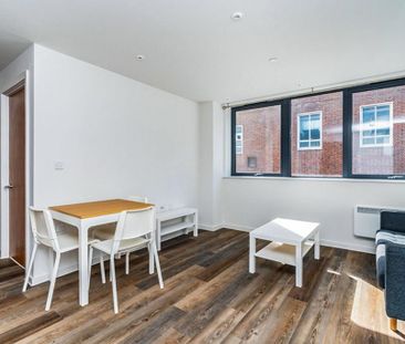 1 bedroom flat to rent - Photo 2