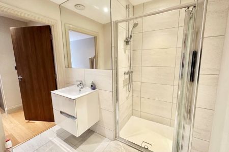 3 bedroom town house to rent - Photo 3