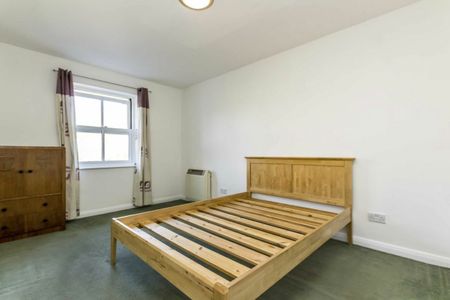 Bessborough Road, SW15, London - Photo 3