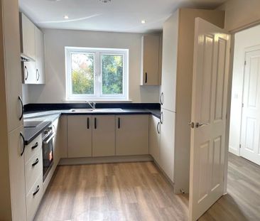 3 bedroom property to rent - Photo 3