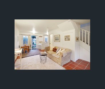 CHARMING ONE BEDROOM SPLIT LEVEL HOME - Photo 3