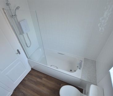 2 bedroom house - end terrace to rent - Photo 5