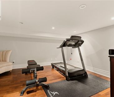 74 OAK KNOLL Drive, Hamilton, Ontario, L8S4C4 - Photo 5