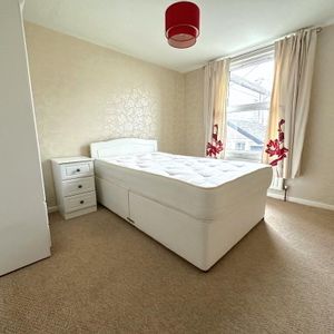 Rooms For Rent, Molesworth Road, Cookstown, BT80 8NR - Photo 2