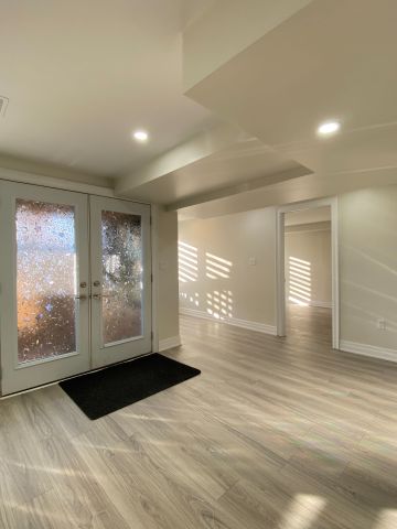 For Lease - 30 MEADOW VISTA Crescent Unit# Basement-Legal walk out, East Gwillimbury, Ontario - Photo 3