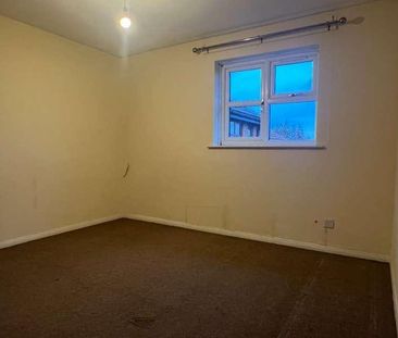 Shafter Road, Dagenham, RM10 - Photo 4