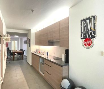 Instapklaar éénslaapkamer appartement op wandelafstand van het Sint-Pietersstation en met zicht op het Citadelpark. - foto 6