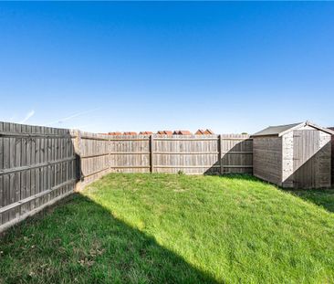 Particularly well presented three bedroom semi-detached house with ... - Photo 5