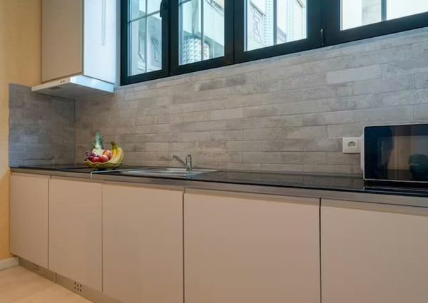 Mieszkanie na wynajem - 45 m² - 2 pokoje Porto Porto