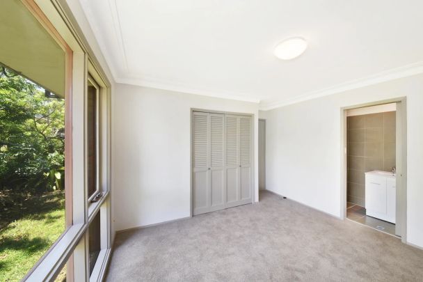 17 Devere Avenue, Belrose. - Photo 1