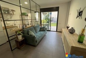 Chalet/casa adosado en venta, alquiler en Progrés