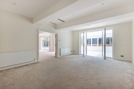 8 bedroom detached house to rent - Photo 3