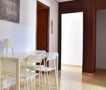 Carrer Sants Just i Pastor, Valencia, Valencian Community 46021 - Photo 4