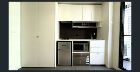 Stunning Two Bedroom Apartment Near Queen Victoria Market! - Photo 5