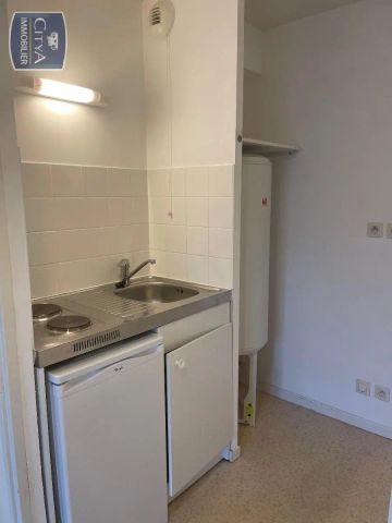 Appartement à louer 2 pièces 27.7m² - Photo 2