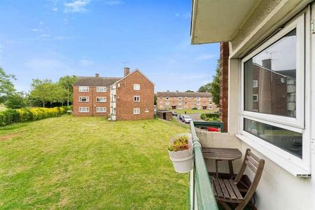 Brading Crescent, Aldersbrook, E11 - Photo 3