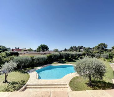 Ravissante villa de 300 m2 à Mougins à louer meublée à l'année - Photo 5